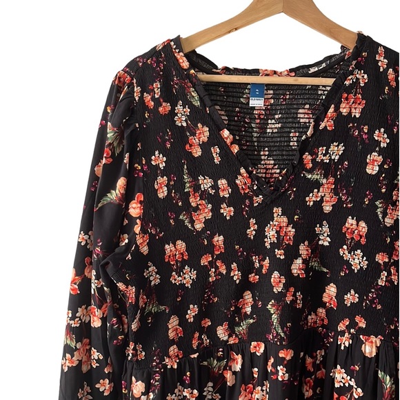 Old Navy floral maxi dress - Picture 3 of 7